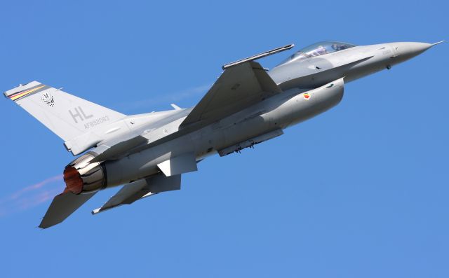 Lockheed F-16 Fighting Falcon (AFR892083) - F-16 Fighting Falcon at the NAS Oceana Airshow