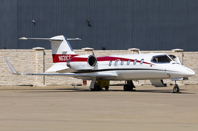 Learjet 31 (N631CC)