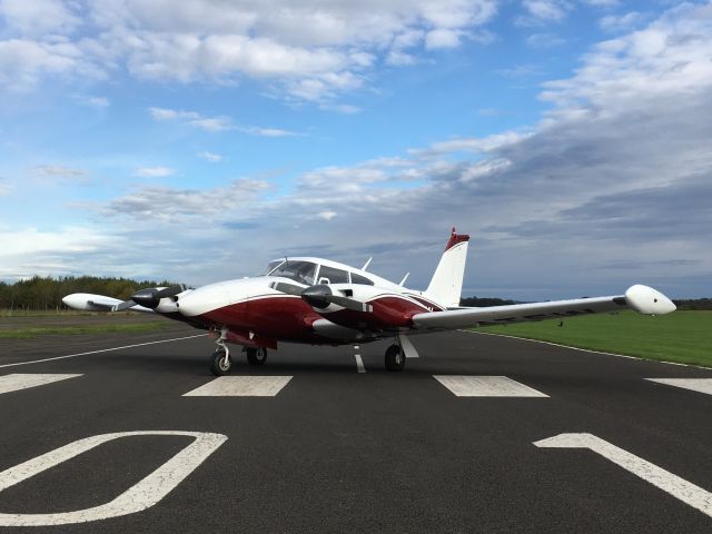 Piper PA-30 Twin Comanche (G-ATEW)