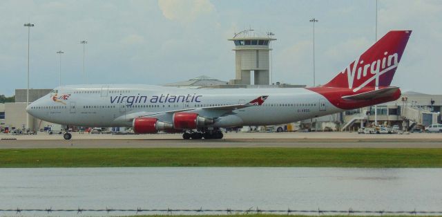 Boeing 747-400 (G-VROS)