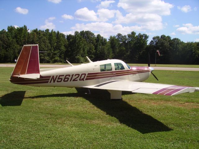 Mooney M-20 (N5612Q) - The FAST Mooney