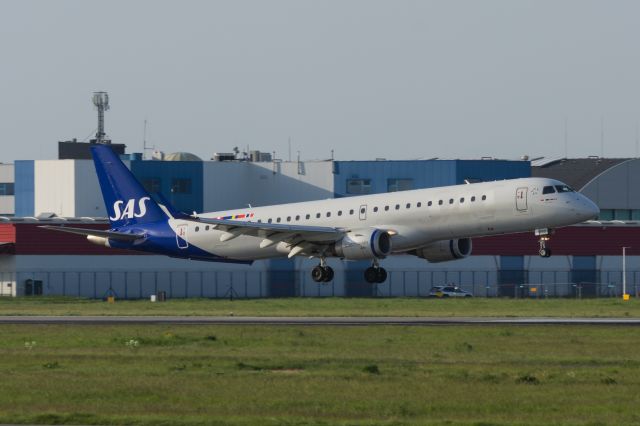 EMBRAER 195 (SE-RSO)
