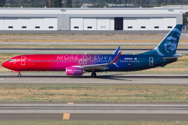Boeing 737-900 (N493AS)