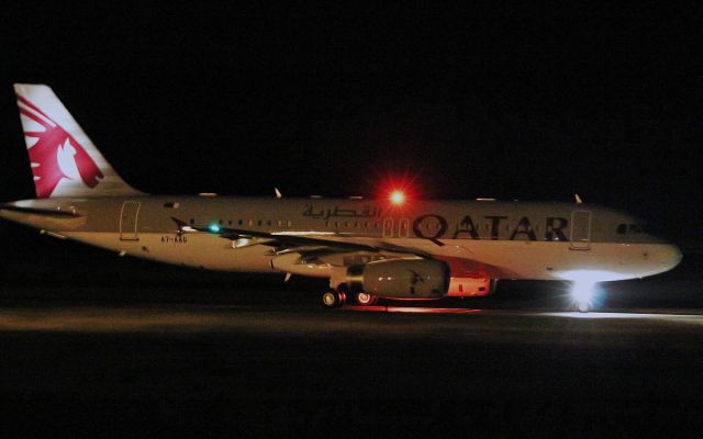 Airbus A320 (A7-AAG) - qatar amiri a-320 a7-aag dep shannon 20/12/14.