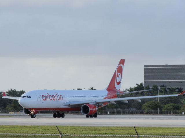 Airbus A330-200 (D-ALPG)