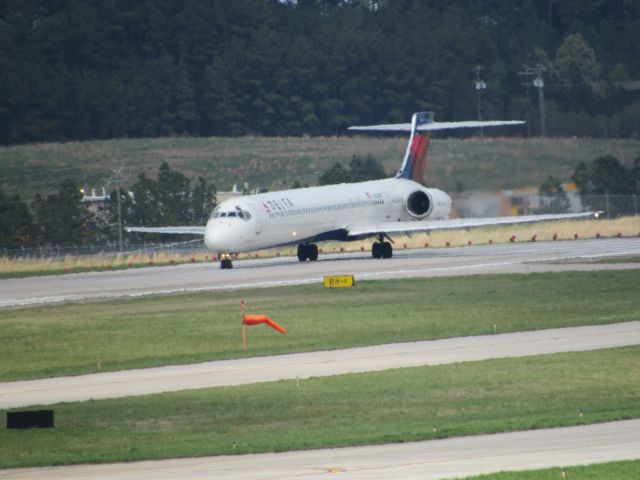 McDonnell Douglas MD-90 (N927DN) - Delta MD-90 to Atlanta! (4/2/16)