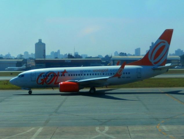 Boeing 737-700 (PR-GEA)