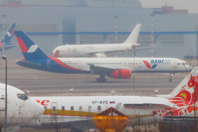 Boeing 757-200 (RA-73076)