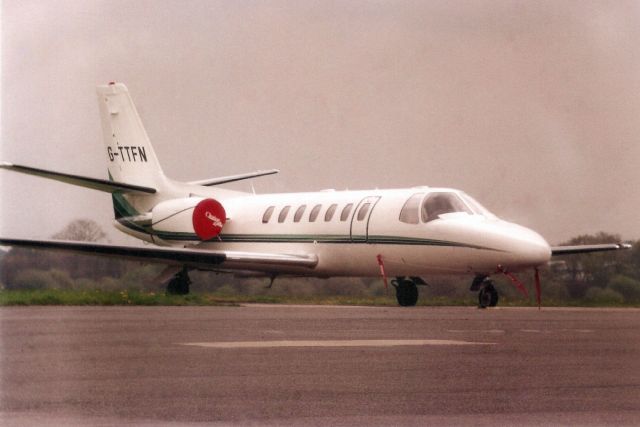 Cessna Citation V (G-TTFN) - Seen here in Jul-01.br /br /Reregistered OO-CLX 8-Jul-05,br /then SE-RLU 5-May-15.