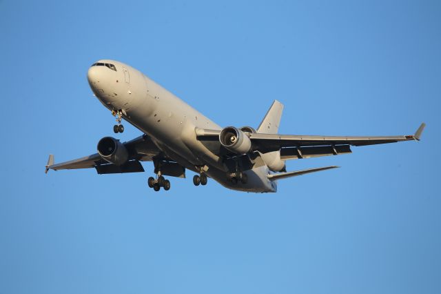 Boeing MD-11 —