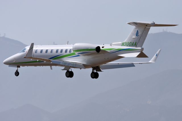 Learjet 45 (N300AA)