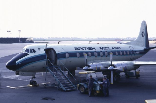 VICKERS Viscount (G-AWXI) - April 1969 at Düsseldorf (EDDL)