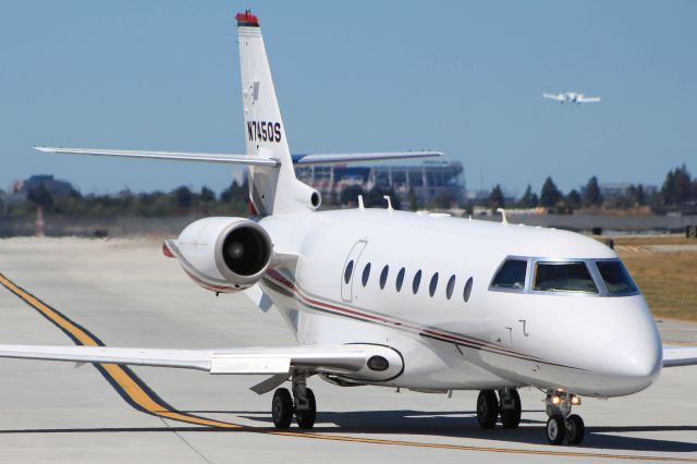 IAI Gulfstream G200 (N745QS)