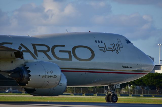 BOEING 747-8 (N855GT)