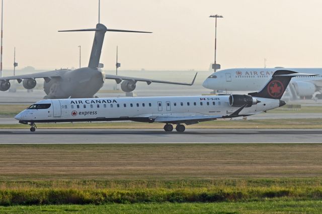 Canadair Regional Jet CRJ-900 (C-GJZS) - In thick forest fire smoke