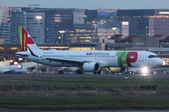 Airbus A321neo (CS-TXJ) - TAP A21N arriving to BOS from Porto.