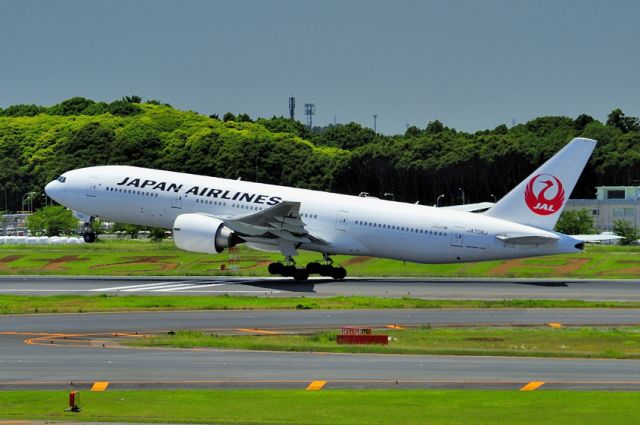 Boeing 777-200 (JA706J) - 2014 - TO