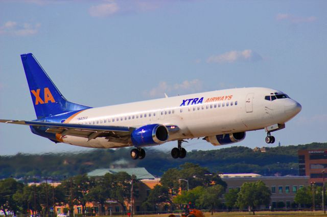 BOEING 737-400 (N43XA)