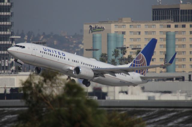 Boeing 737-900 (N37253)