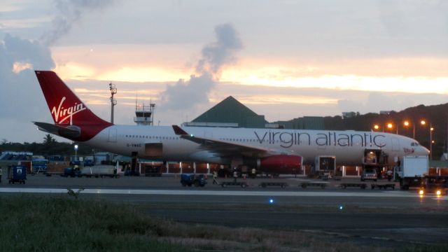 Airbus A330-300 (G-VWAG)