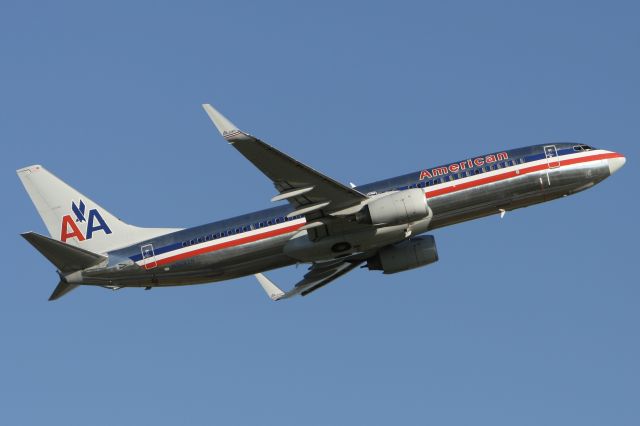 Boeing 737-800 (N968AN) - September 1, 2007 - departed from Toronto 