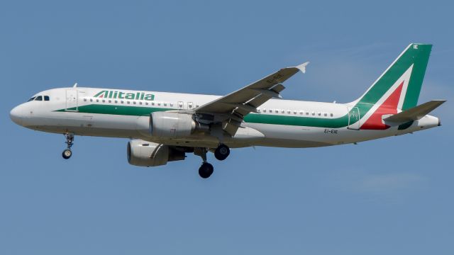 Airbus A320 (EI-EIE)