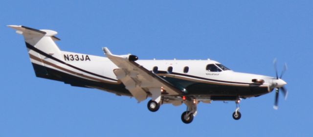 Pilatus PC-12 (N33JA)