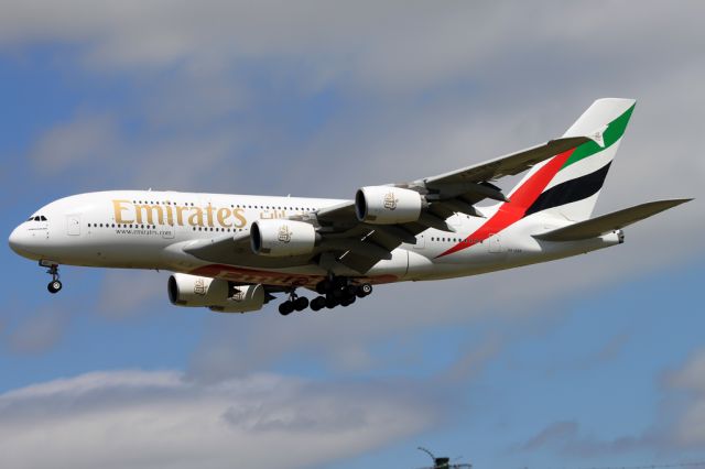 Airbus A380-800 (A6-EDF)