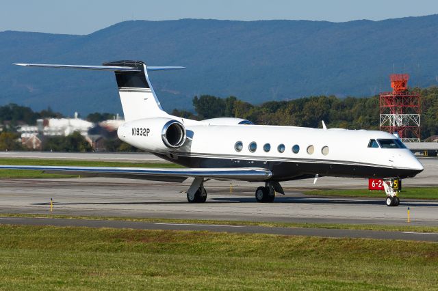 Gulfstream Aerospace Gulfstream V (N1932P)