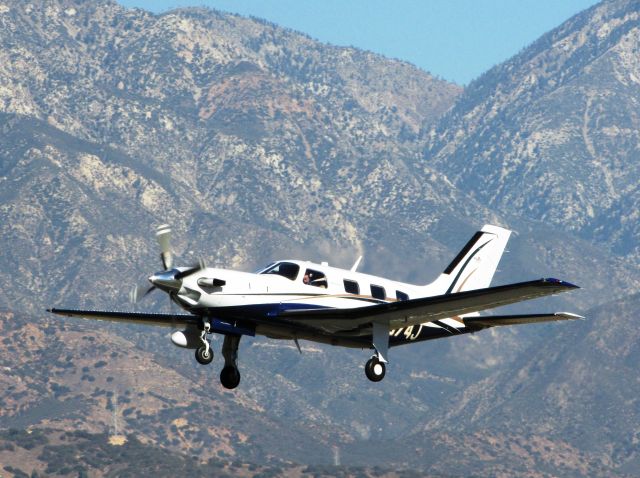 Piper Malibu Mirage (N6074J) - Taking off RWY 26L