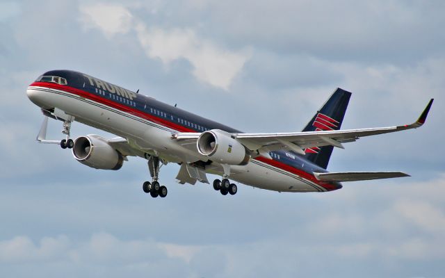 N757AF — - donald trump and family dep shannon for prestwick scotland 13/5/14.