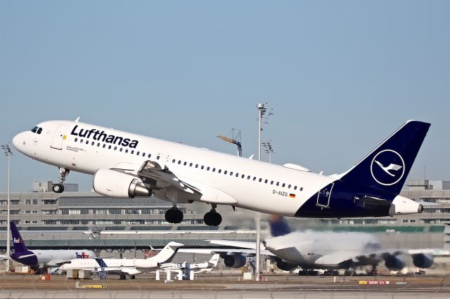 Airbus A320 (D-AIZG)