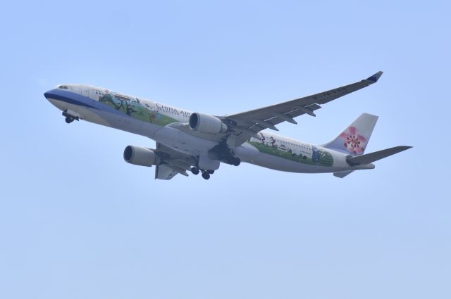 Airbus A330-300 (B-18355)