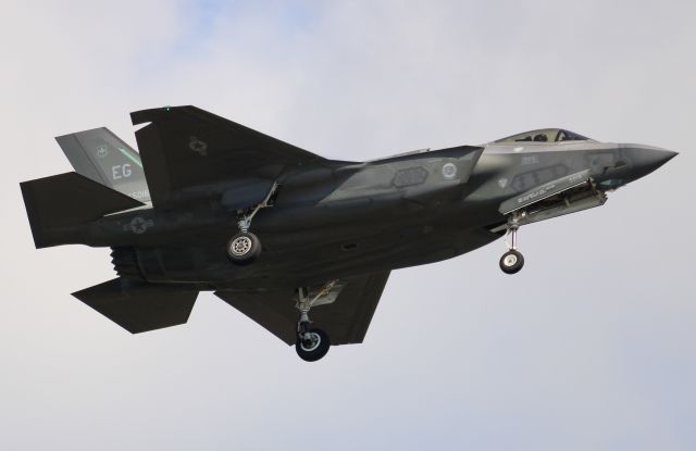 Lockheed F-35C (10-5016)