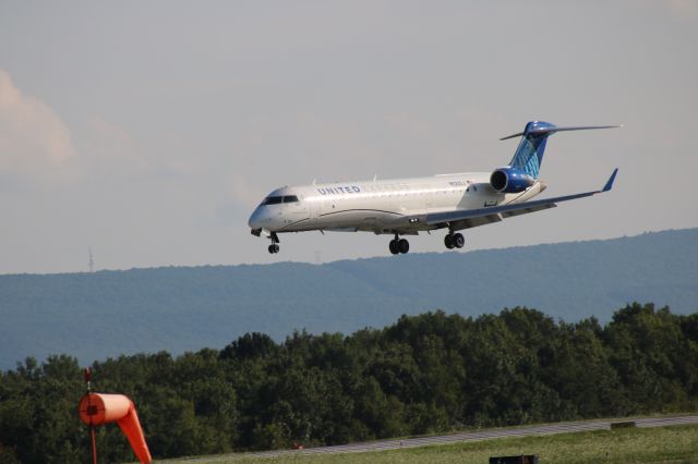 Canadair Regional Jet CRJ-700 (N522GJ) - United express (operated by Gojet air) crj550 landing at KUNV