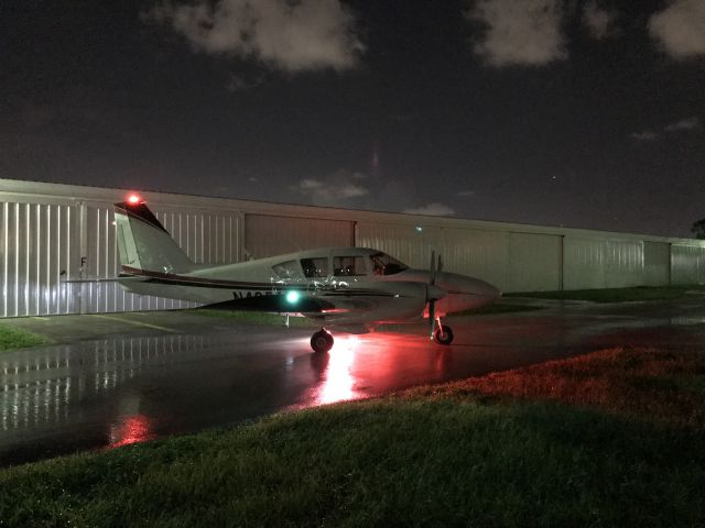 Piper Aztec (N4955P)
