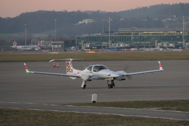 Diamond Twin Star (HB-LMB) - At sunset on 5th Feb 2024: New aircraft for «European Flight Academy» in Edelweiss Air livery.
