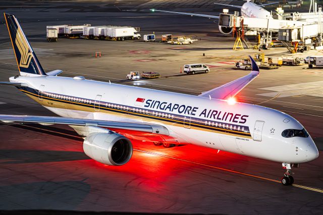 Airbus A350-900 (9V-SMY)