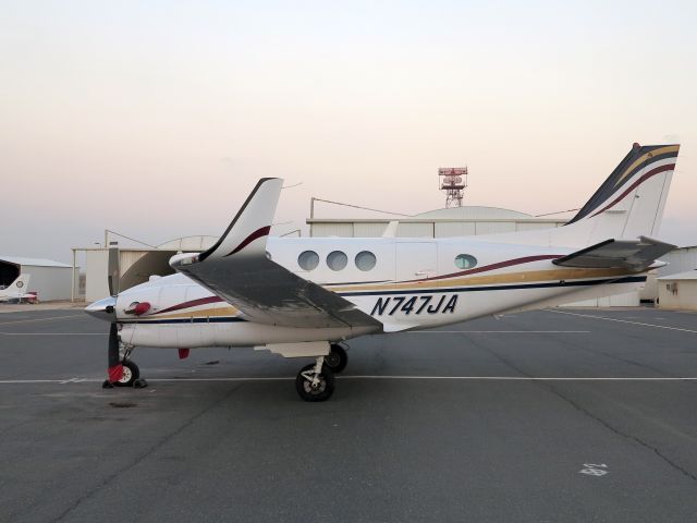 Beechcraft King Air 90 (N747JA) - A very nice, G1000 equipped ing Air. Note the winglets.