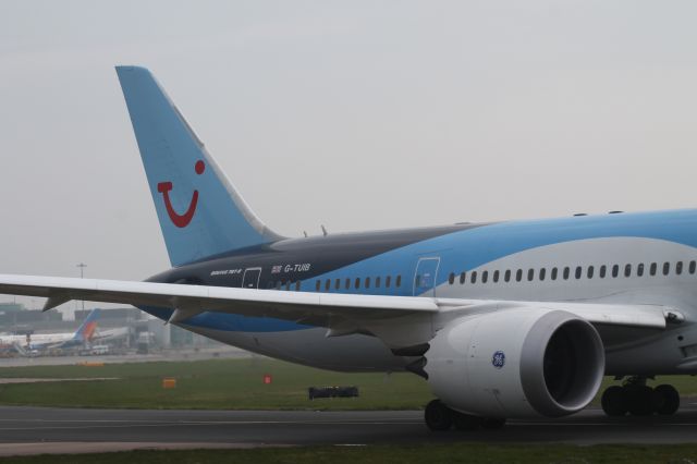 Boeing 787-8 (G-TUIB) - MANCHESTER JROON