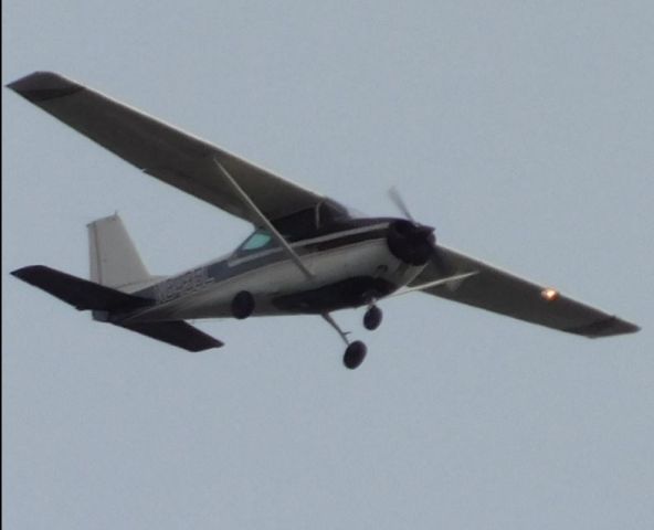 Cessna Skyhawk (N8435L) - N8435L over Corvallis, Oregon 10th February 2018.