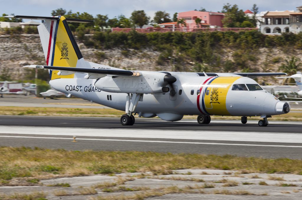 de Havilland Dash 8-300 (C-GRNN)