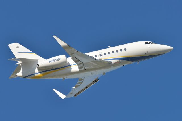 Dassault Falcon 2000 (N961SP) - Runway 32 departure 06-11-24