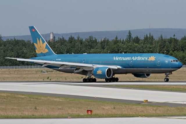 Boeing 777-200 (VN-A146)