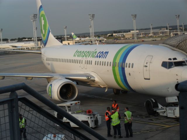 Boeing 737-800 —