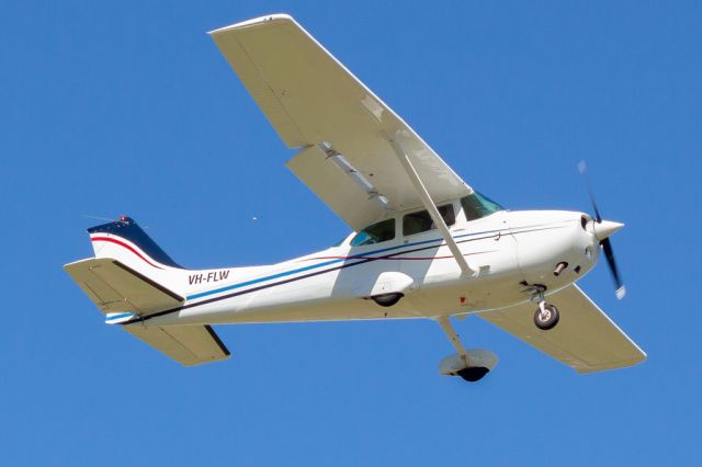 Cessna Skyhawk (VH-FLW)