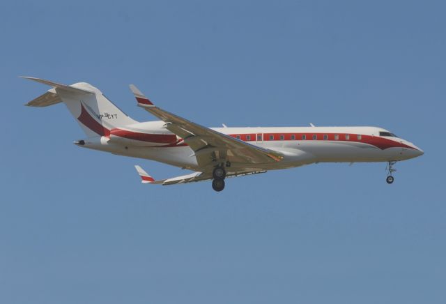Bombardier Global Express (VP-CYT)