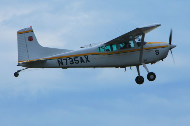 Cessna Skywagon (N735AX)