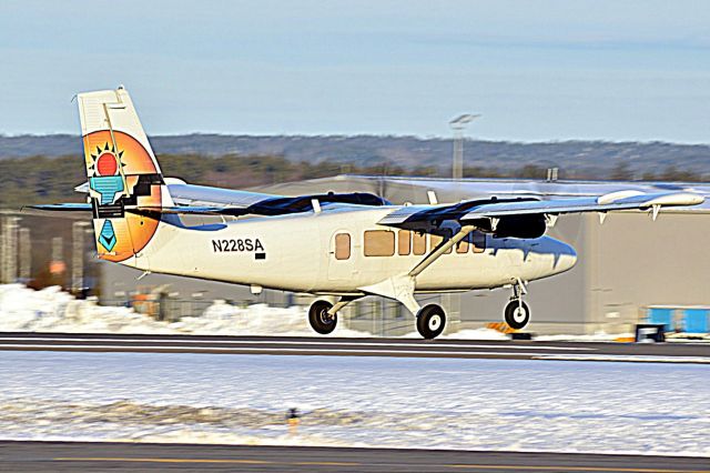 De Havilland Canada Twin Otter (N228SA) - Canyon View 28 running for UPS up to Burlington VT