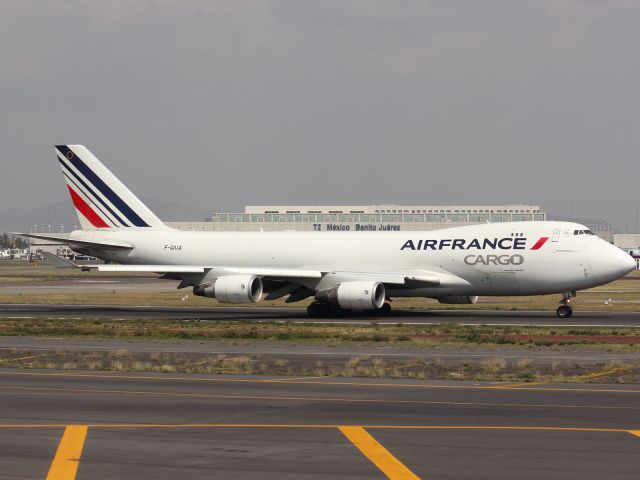 Boeing 747-400 (F-GIUA)